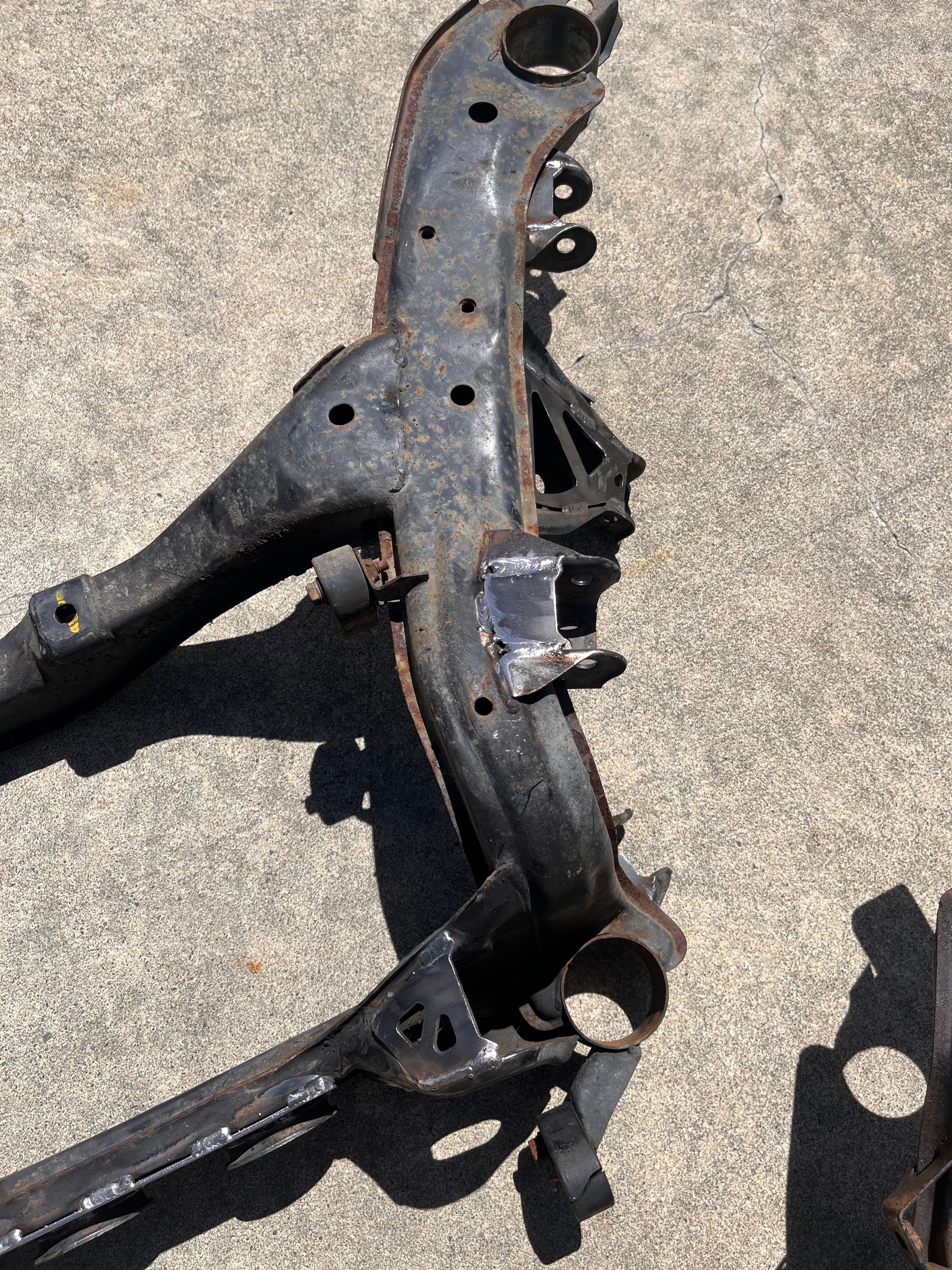 Central Fab Solutions Nissan 2 Bolt Subframe Reinforcement Kit SR