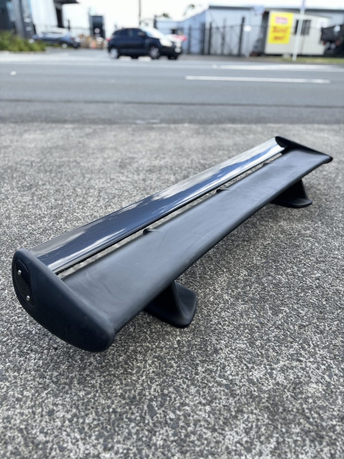 Luxury Sports LS Factory GTR Style Rear Spoiler With Carbon Mid Blade For Nissan Skyline R34 SR