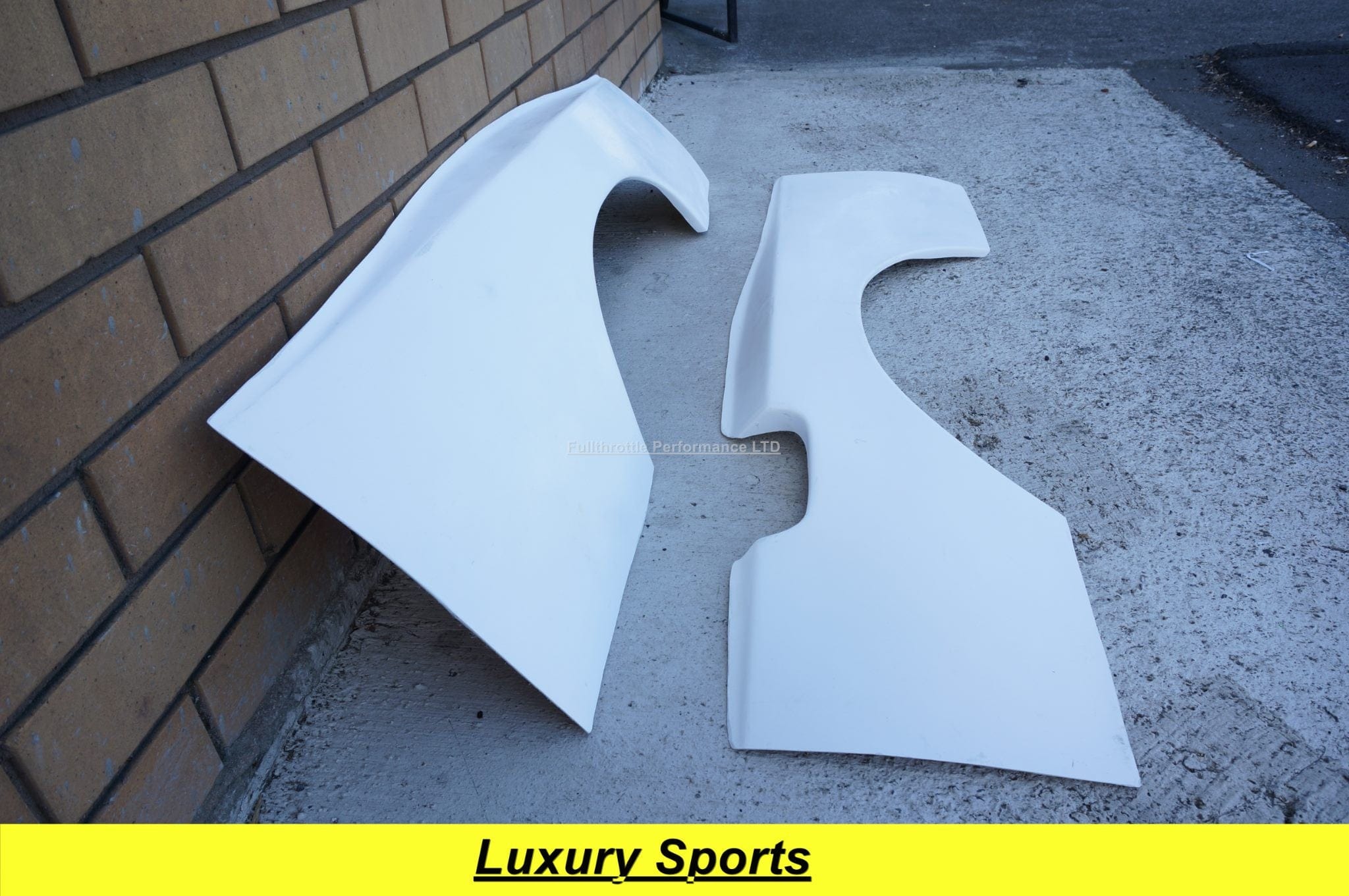 Luxury Sports Luxury Sports 30mm Wide Rear Fender For Nissan Skyline R33 2DR SR