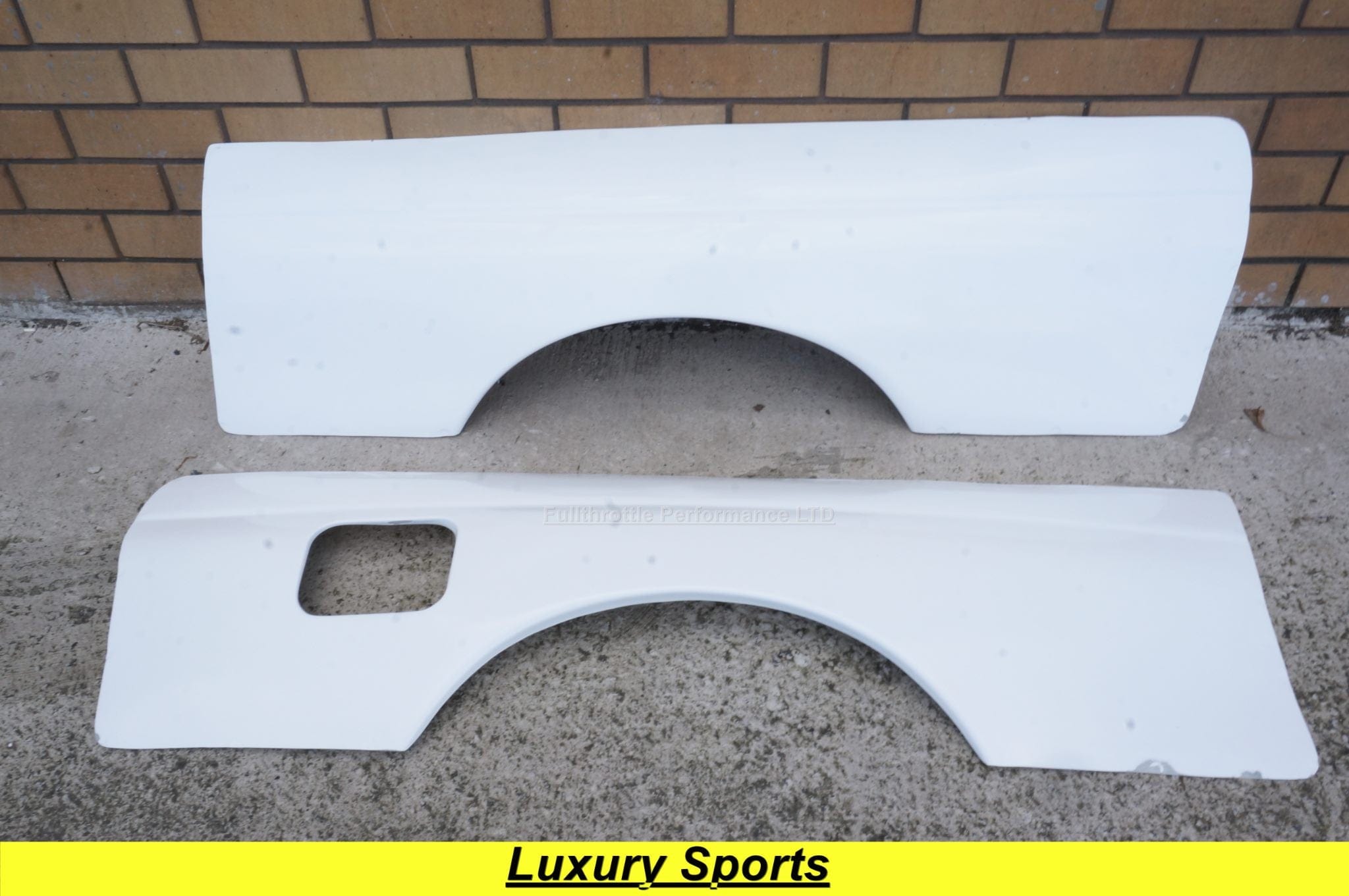 Luxury Sports Luxury Sports 50mm Wide Rear Fender For Nissan Skyline R32 2DR SR