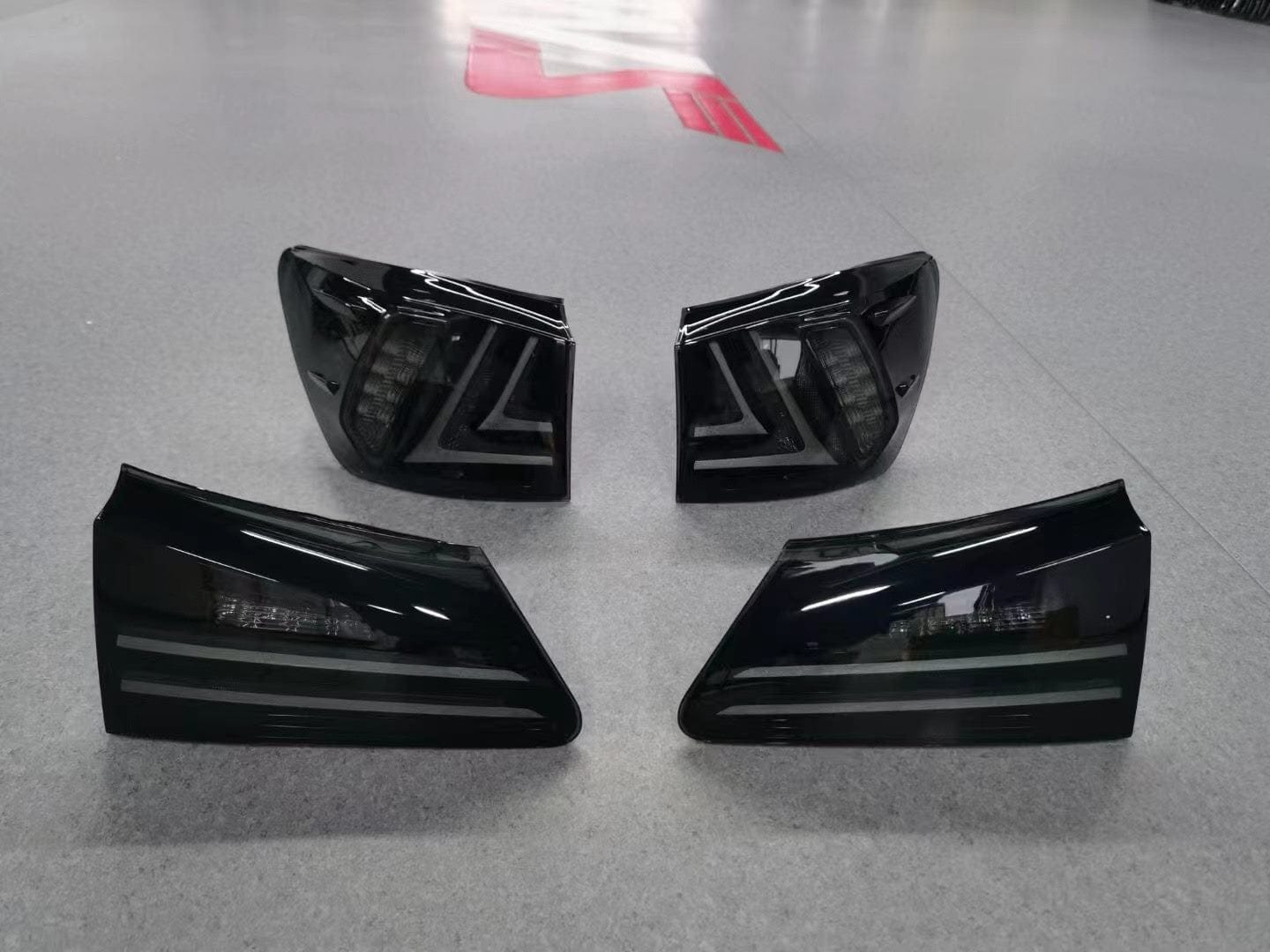 Luxury Sports Luxury Sports Aftermarket Smoked Tail Light For Lexus IS 06-12 -PP SR