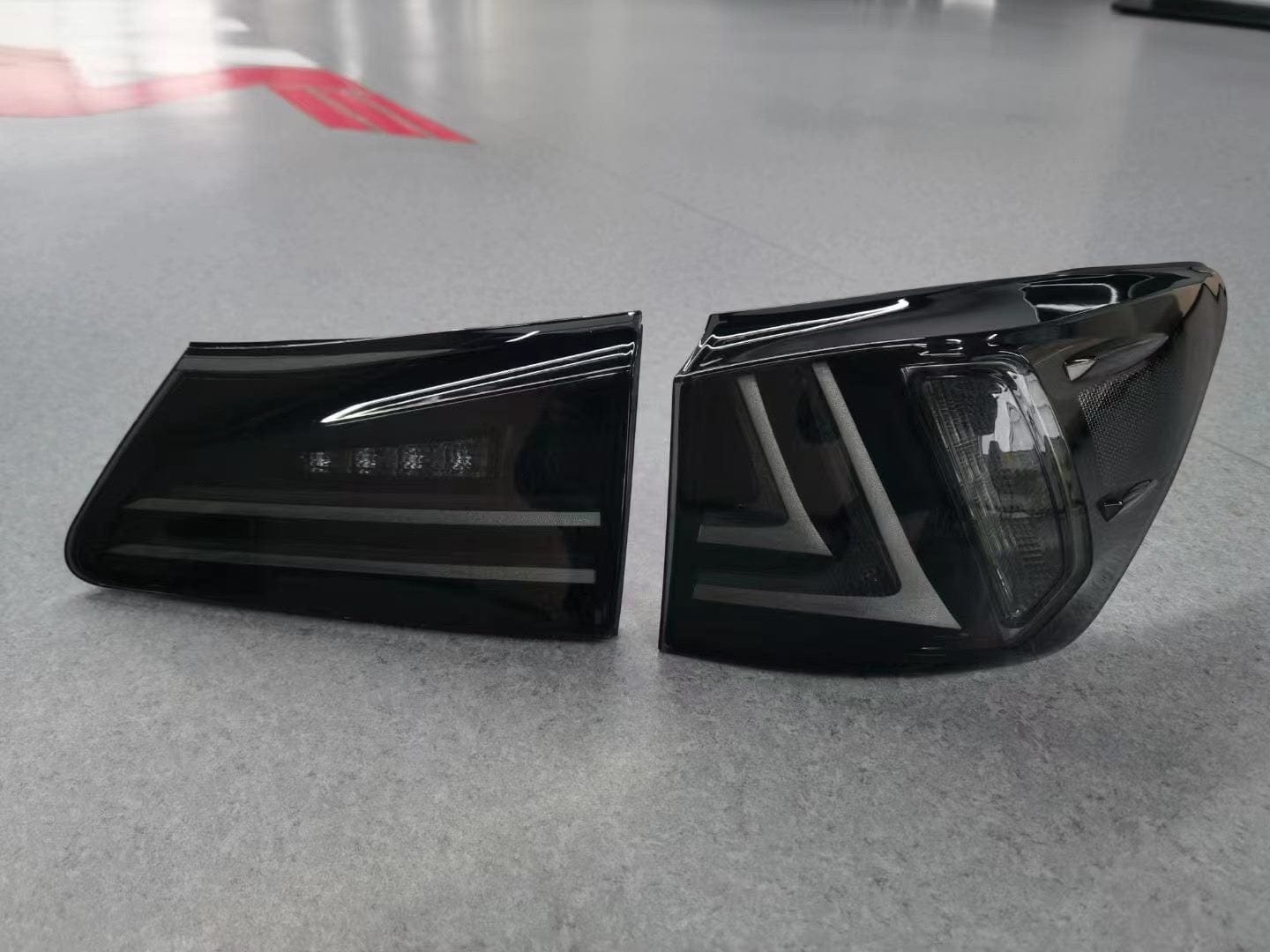 Luxury Sports Luxury Sports Aftermarket Smoked Tail Light For Lexus IS 06-12 -PP SR