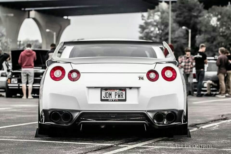 Luxury Sports Luxury Sports Amuse Style Rear Spoiler Nissan Skyline R35 GTR -PP SR