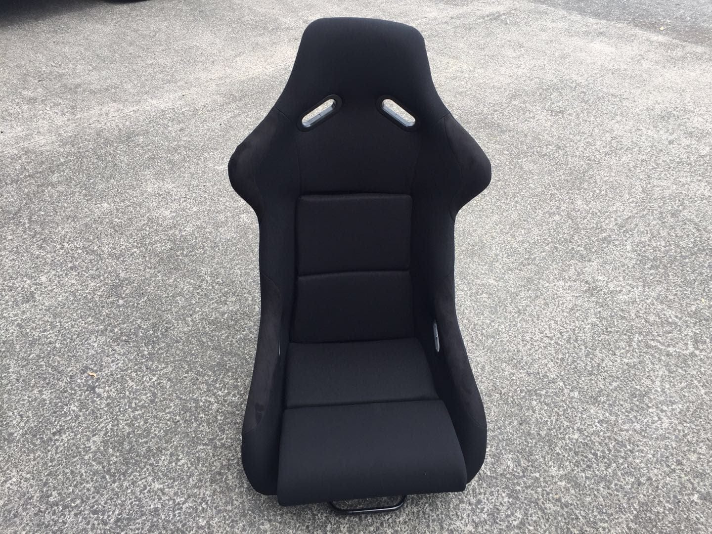 Luxury Sports Luxury Sports "BIG BOY" XL Size Fixed Bucket seat x1 SR