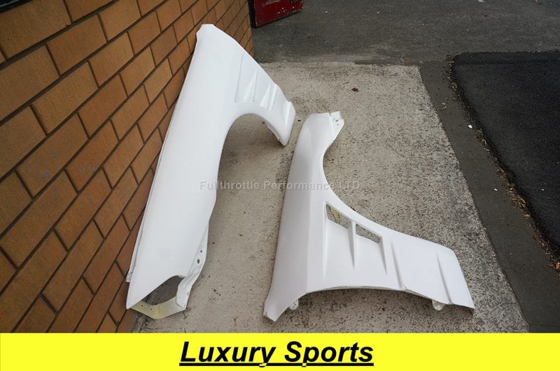 Luxury Sports Luxury Sports BN Style 30mm Front Fender For Nissan Skyline R32 SR