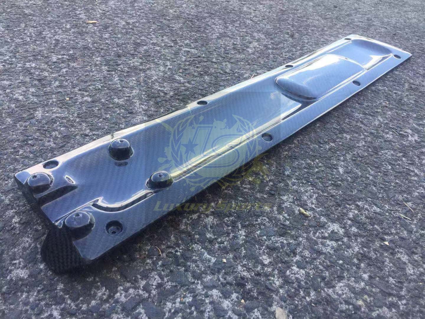 Luxury Sports Luxury Sports Carbon Engine Cover for RB25 SR