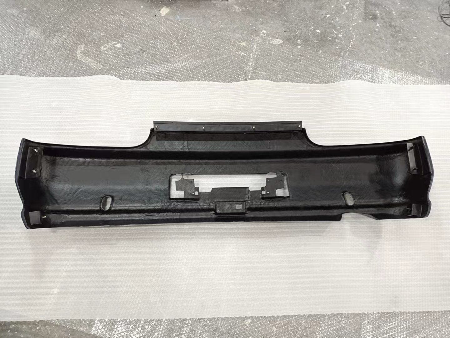 Luxury Sports Luxury Sports Carbon Factory R32 GTR Rear Bumper For Nissan Skyline R32 GTR -PP SR