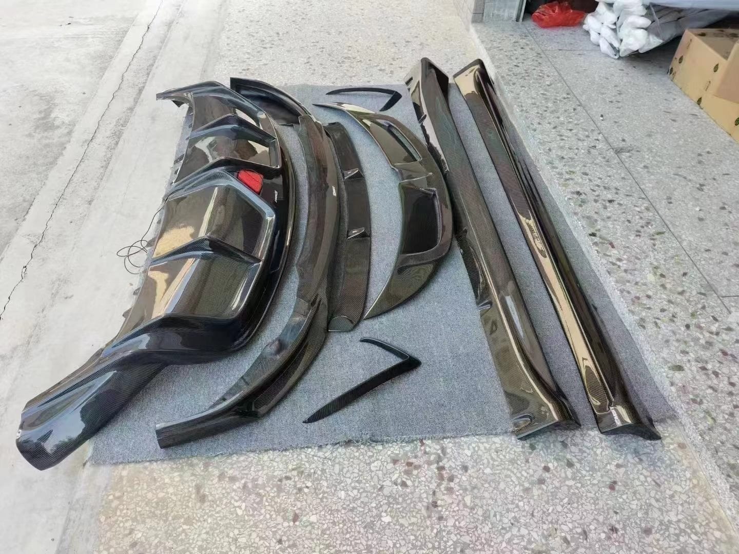 Luxury Sports Luxury Sports CMST Carbon Lip For Tesla Model Y -PP SR