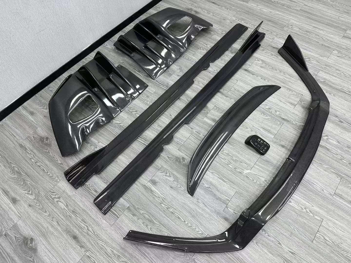 Luxury Sports Luxury Sports DMC Style Bodykit For Ferrari F12-PP SR