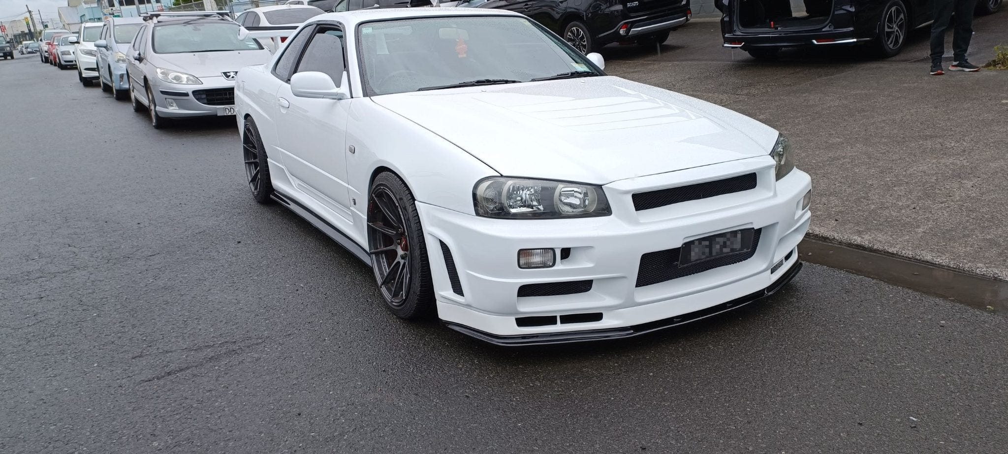 Luxury Sports Luxury Sports East Bear GTR Conversion Bodykit For Nissan Skyline R34 2DR SR