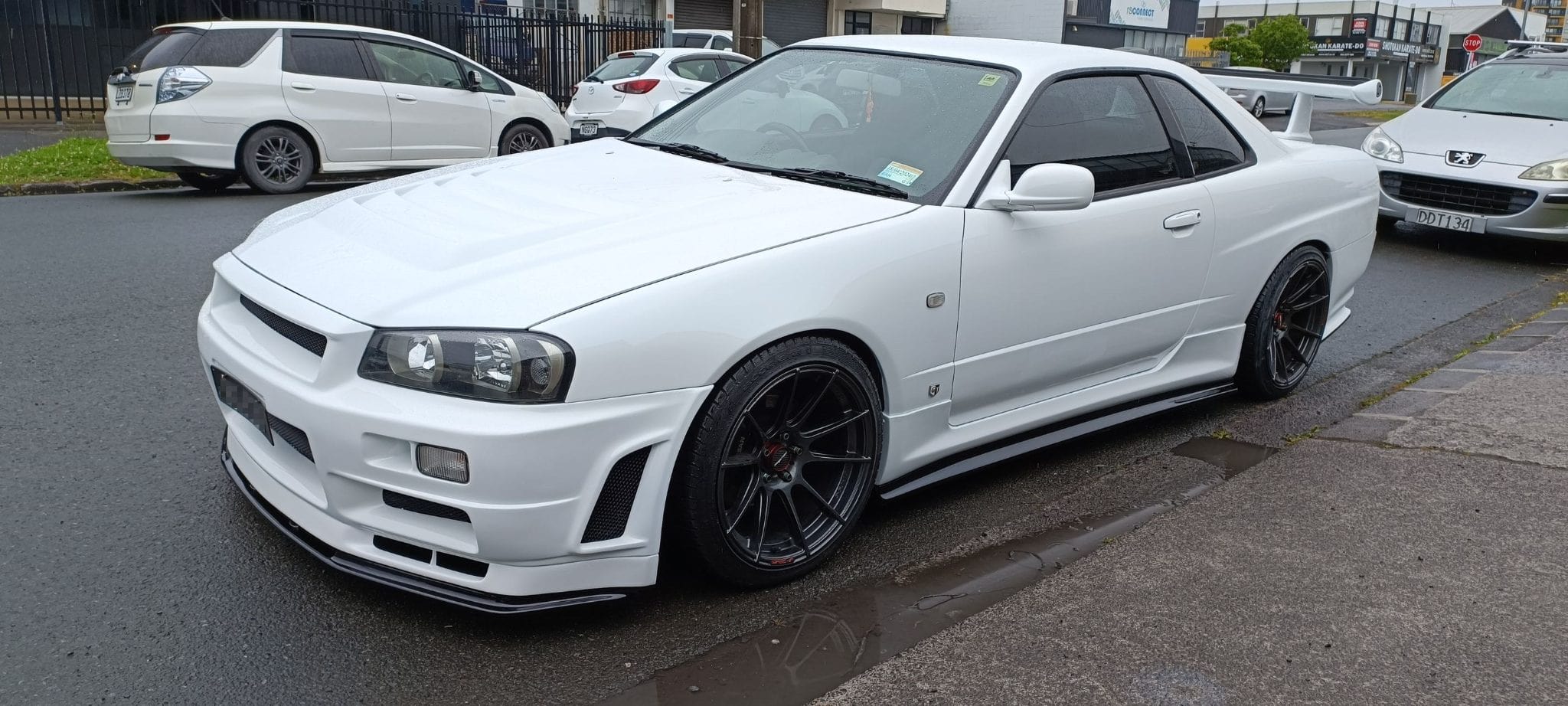 Luxury Sports Luxury Sports East Bear GTR Conversion Bodykit For Nissan Skyline R34 2DR SR