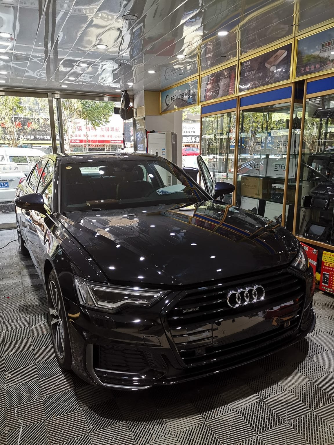 Luxury Sports Luxury Sports Gloss Black Audi A6 C8 Grill -PP SR