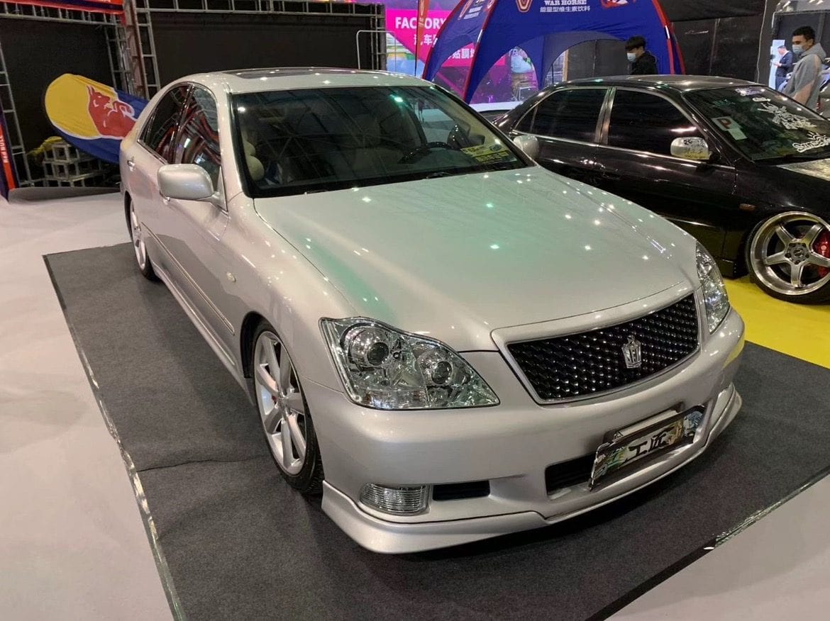 Luxury Sports Luxury Sports GRS184 Bodykit For Toyota Crown 05-09 -PP SR