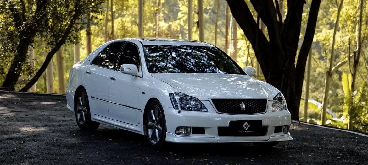 Luxury Sports Luxury Sports GRS184 Bodykit For Toyota Crown 05-09 -PP SR