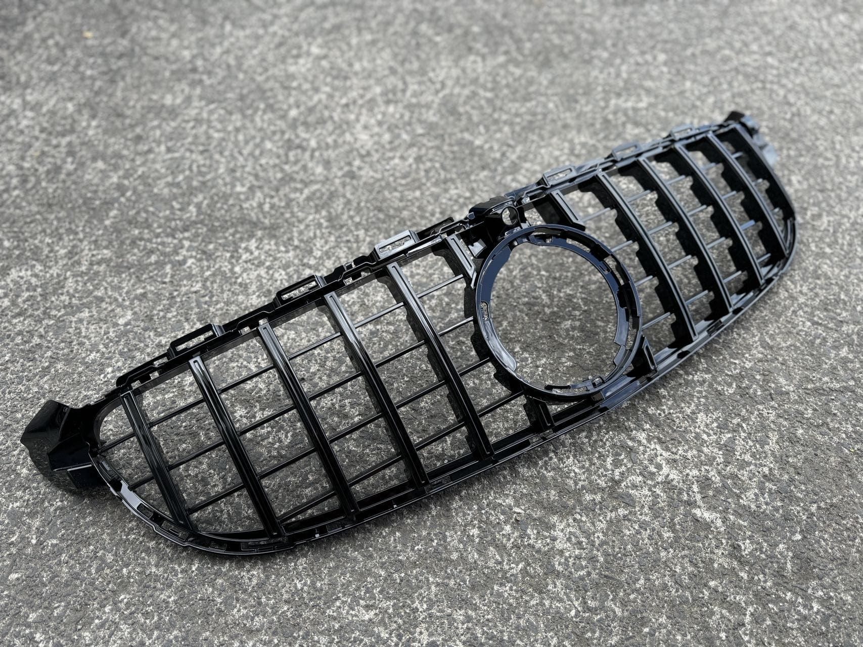 Luxury Sports Luxury Sports GT Black Front Grill For Mercedes Benz FL W205 C63 19-21 SR