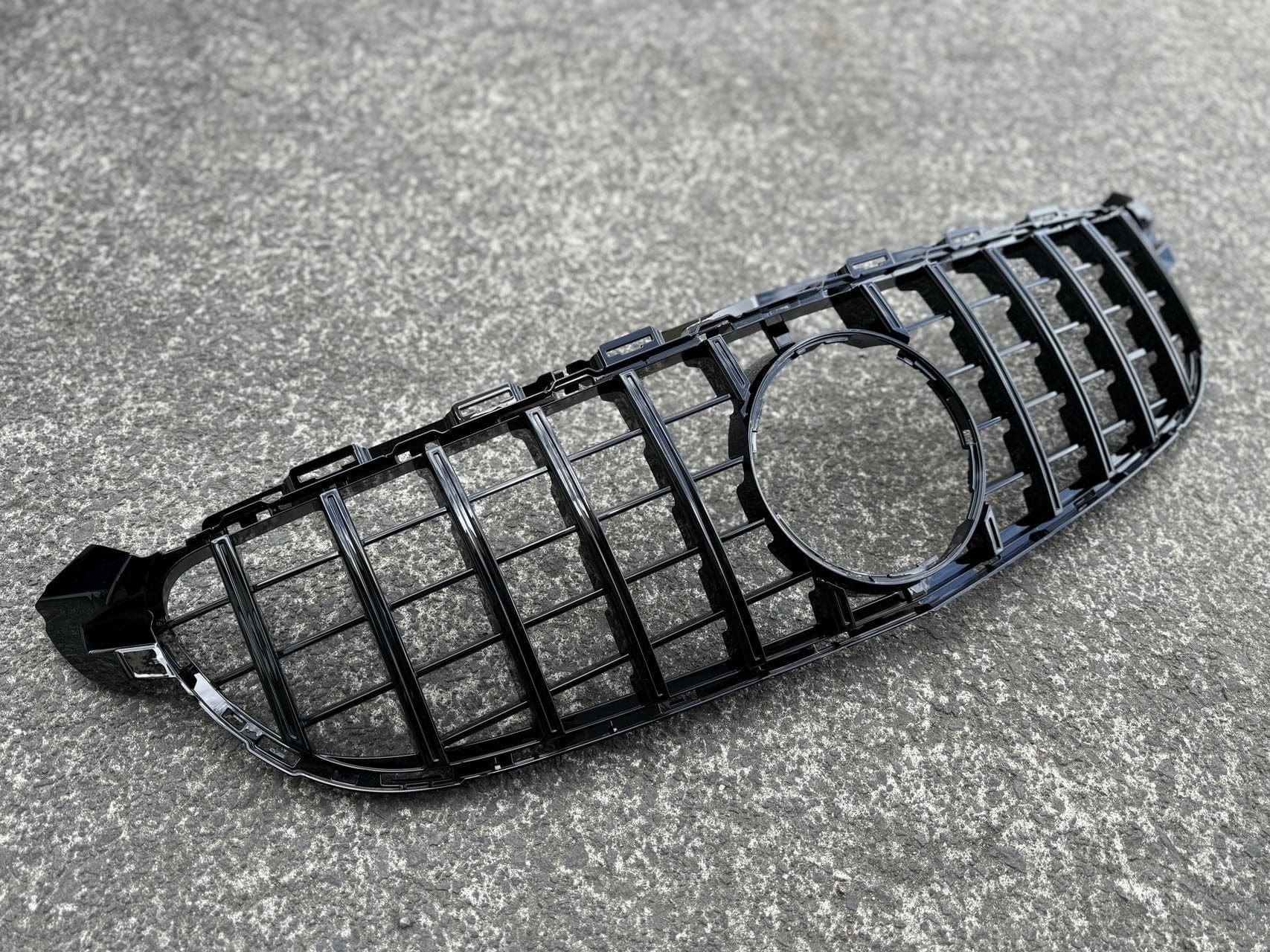 Luxury Sports Luxury Sports GT Black Front Grill For Mercedes Benz PFL W205 C63 15-18 SR