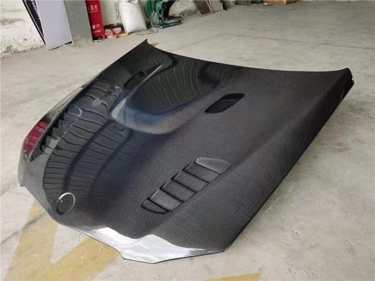 Luxury Sports Luxury Sports GTR Style Carbon Bonnet For BMW E90 Lci -PP SR