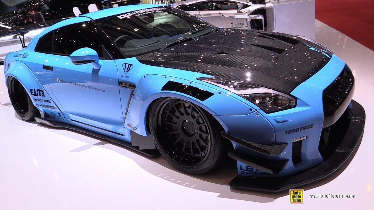 Luxury Sports Luxury Sports LB V2 Style Carbon Bonnet Nissan Skyline R35 GTR -PP SR