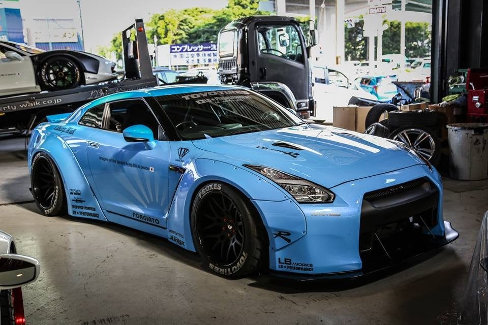 Luxury Sports Luxury Sports LB Walk Style Full Wide Bodykit With Boot Spoiler GTR R35-PP SR