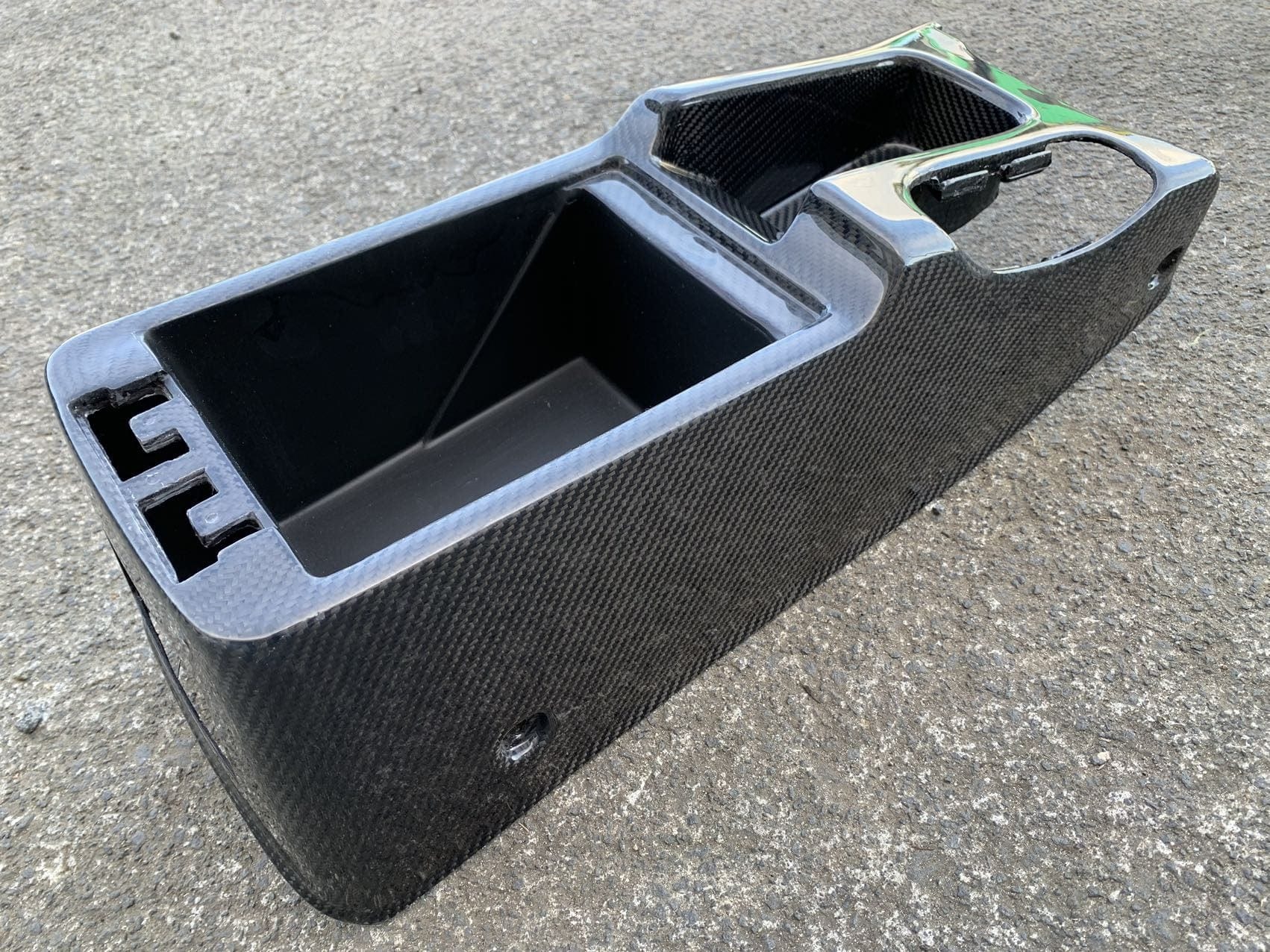 Luxury Sports Luxury Sports OEM Style Carbon Center Console With Lid For Nissan Skyline R32 SR