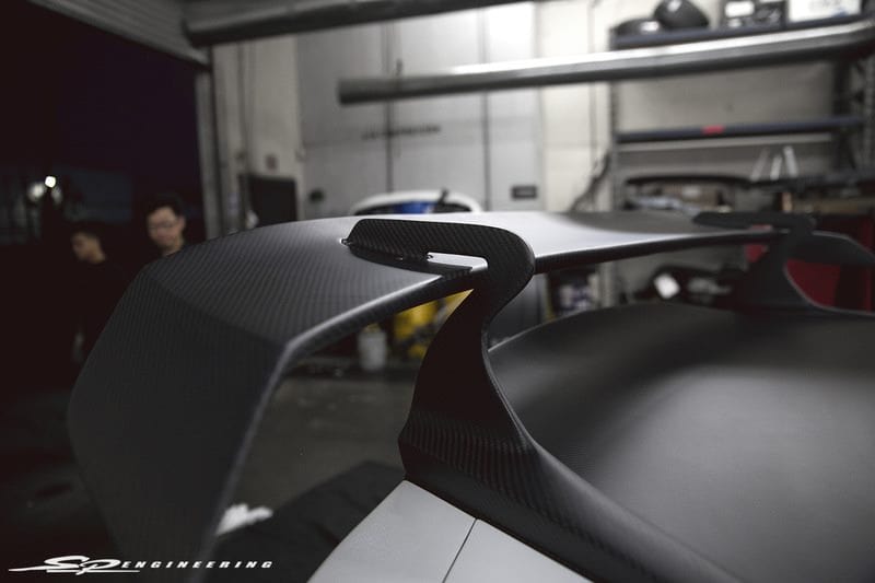 Luxury Sports SR Revozports JCR Swan Neck Style GT Spoiler For GTR R35 Carbon-PP SR