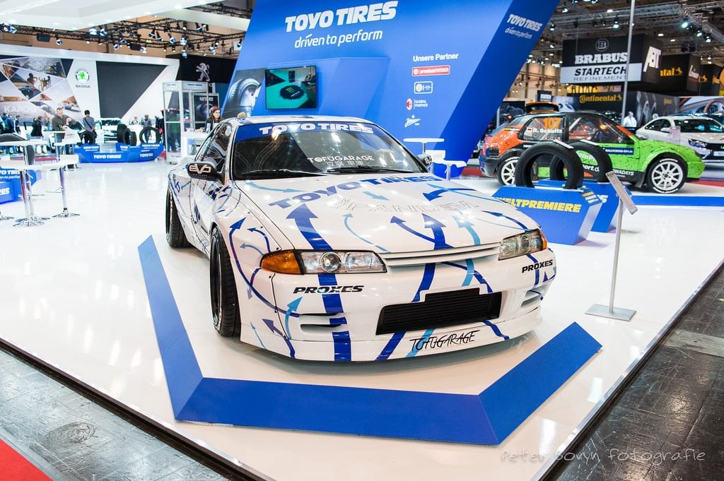 Luxury Sports SR Rocket Bunny Style Bodykit For Nissan R32 GTR SR