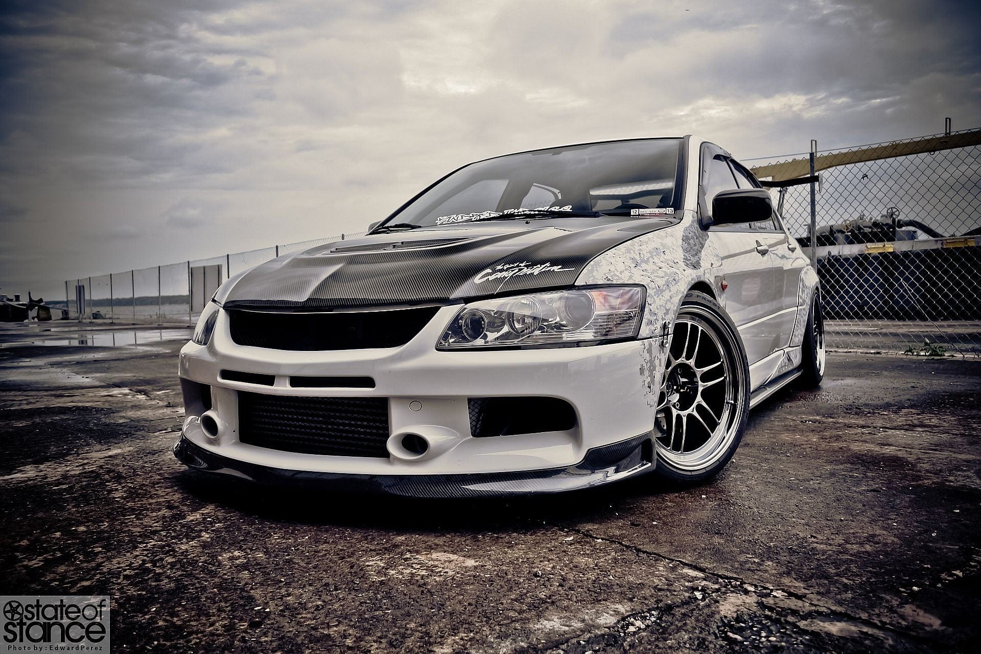 Luxury Sports Luxury Sports SE Style Carbon Front Lip For Mitsubishi EVO 9 SR