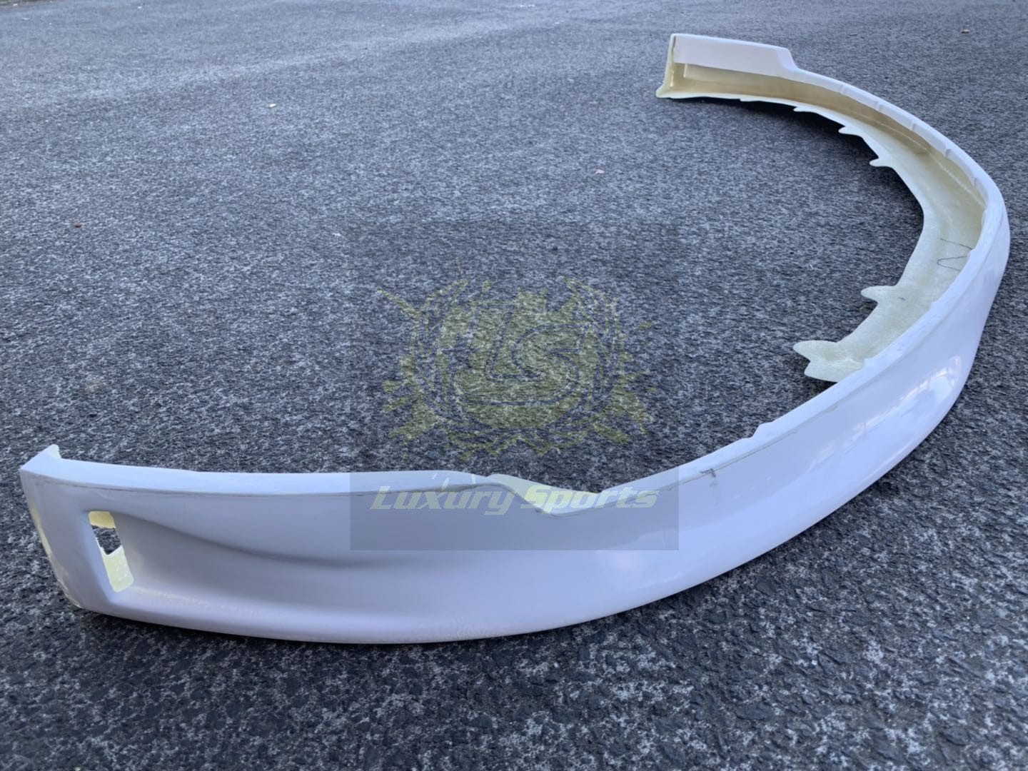 Luxury Sports Luxury Sports SE Style Fiberglass Front Lip For Mitsubishi EVO 9 SR