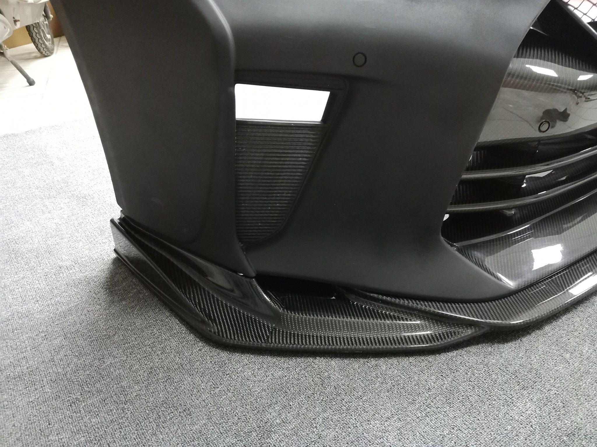 Luxury Sports Luxury Sports Top Secret Style Front Bumper + Front Diffuser For GTR R35 -PP SR