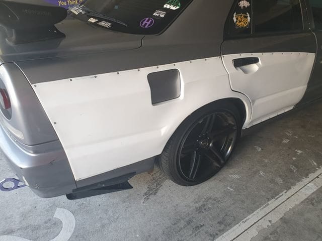 Luxury Sports Luxury Sports Uras Style 4PCS Rear Fender For Nissan Skyline R34 4DR SR