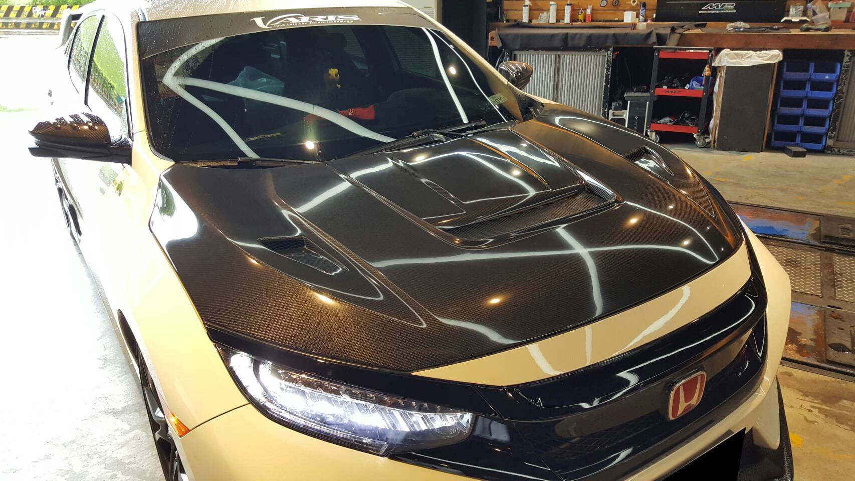 Luxury Sports Luxury Sports Varis Arising II Carbon Bonnet Honda Civic FK7 FK8 Type R 17-21 SR