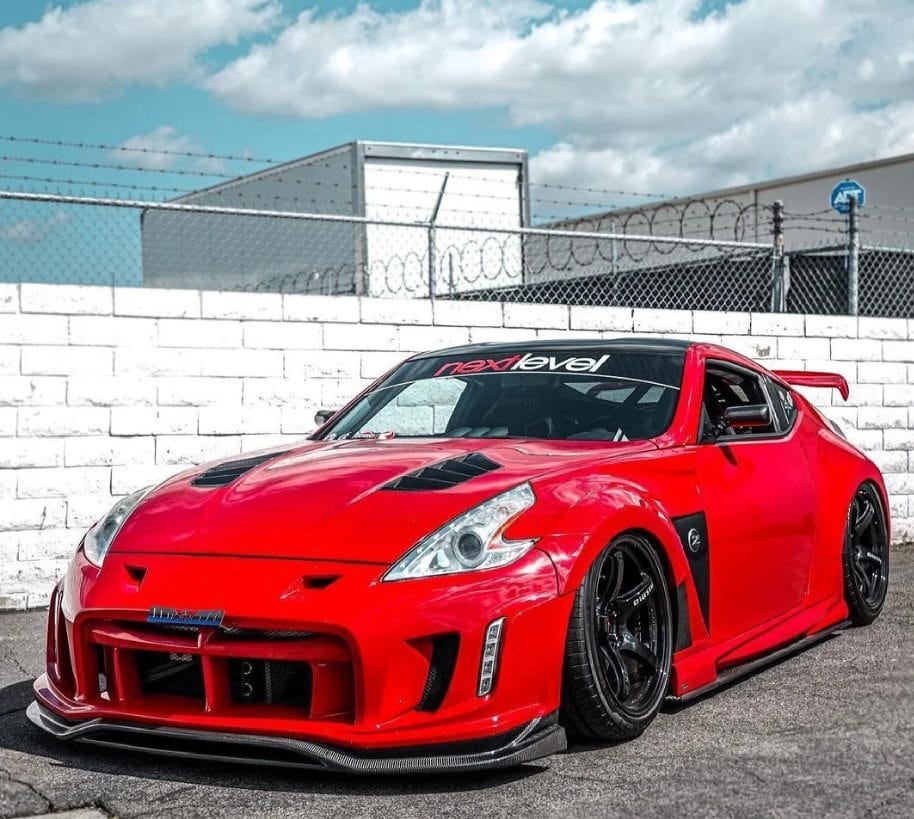 Luxury Sports Luxury Sports Varis Style Carbon Bonnet For Nissan 370z -PP SR