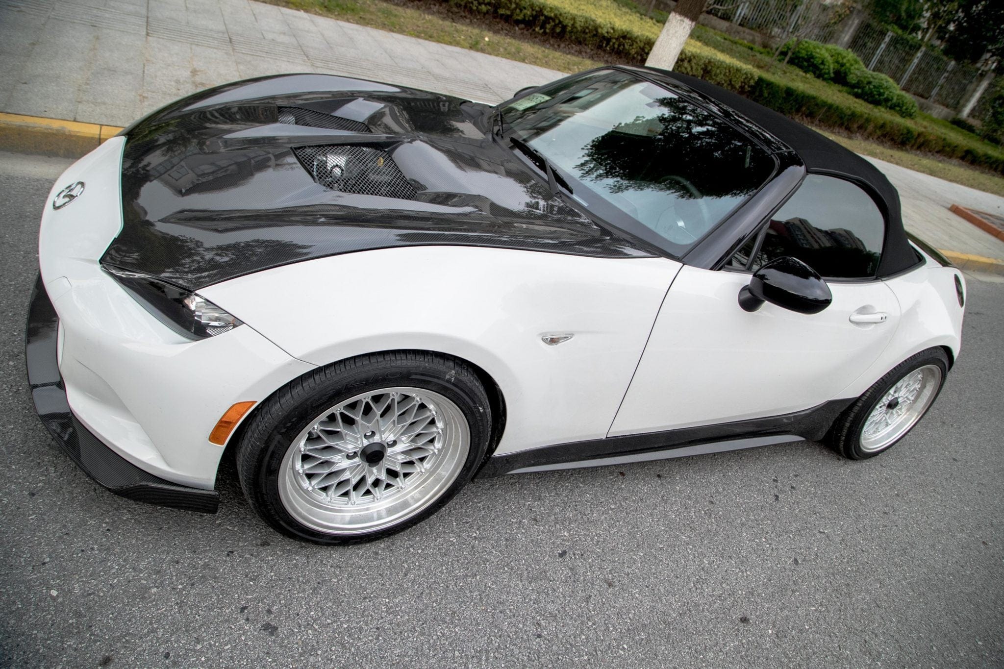 Luxury Sports Luxury Sports Vented Carbon Bonnet For Mazda MX5 ND -PP SR