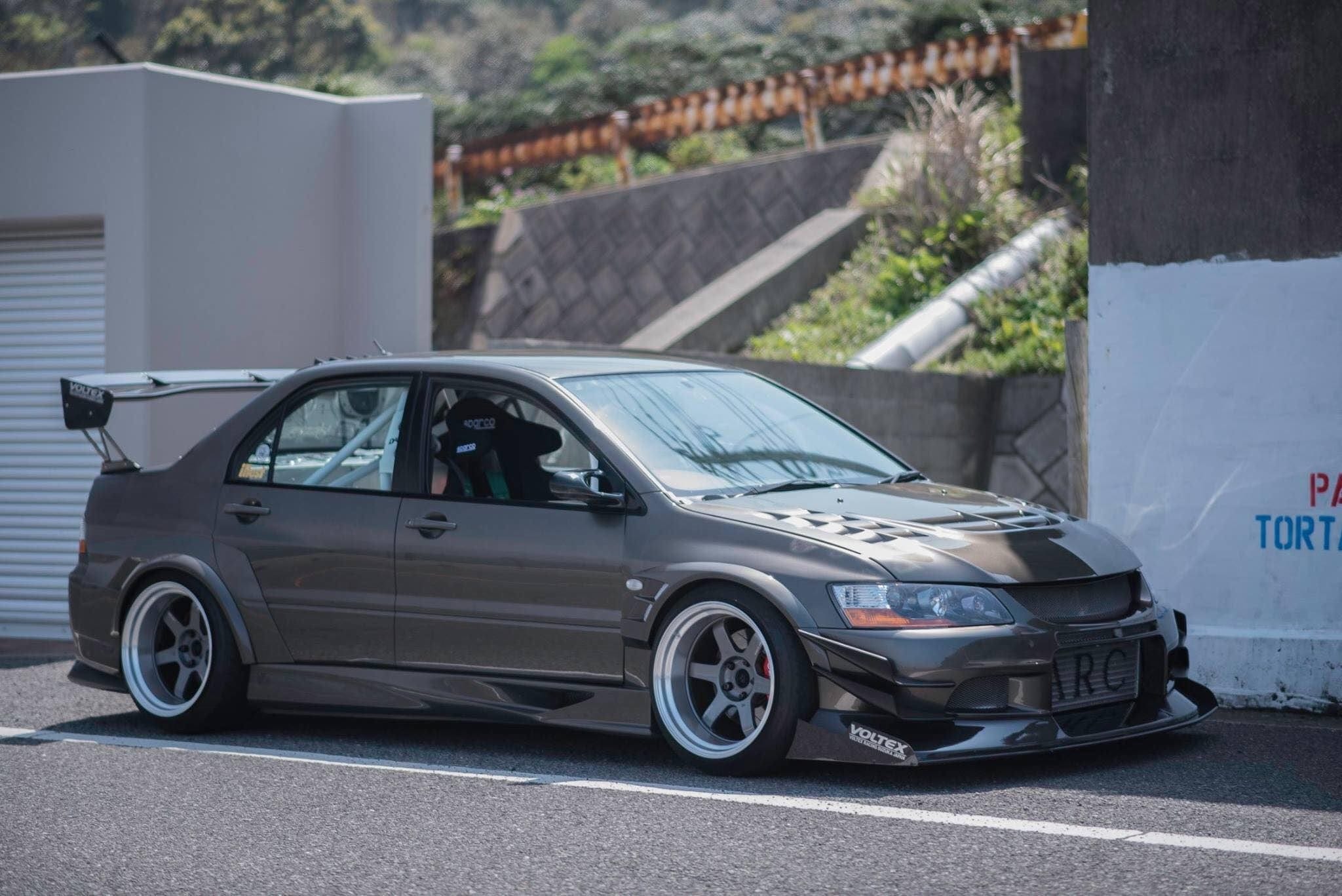 Luxury Sports Luxury Sports Voltex Cyber Style Wide Bodykit For EVO 7-9 -PP SR