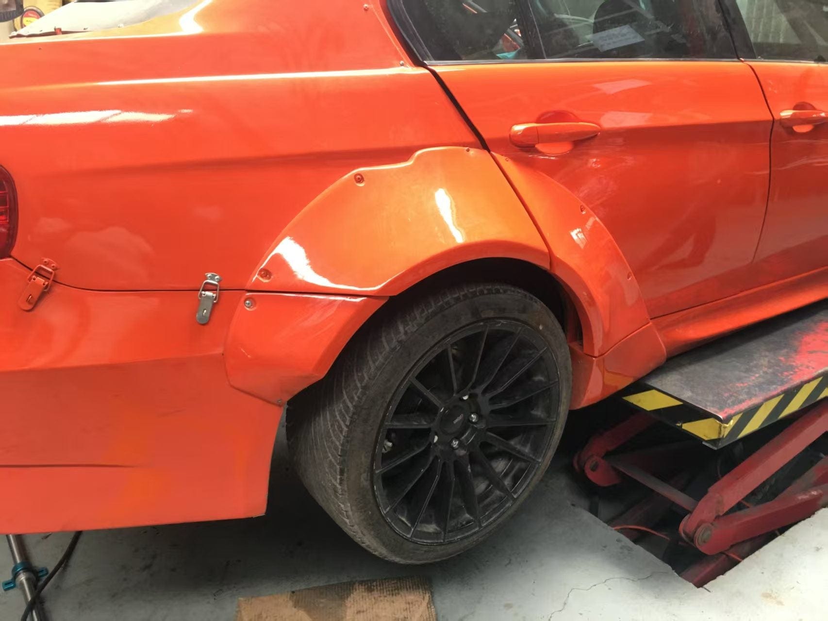 Luxury Sports Pay 50% Deposit Upfront. Remaining 50% On Arrival SR Rocket Bunny Style Wide Bodykit For BMW E90 -PP SR