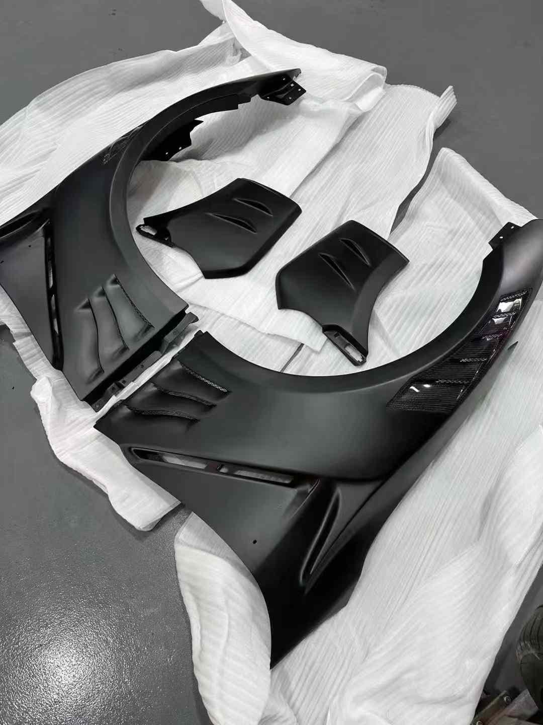 Luxury Sports SR Top Secret Potion Carbon Front Fender Nissan Skyline R35 GTR -PP SR