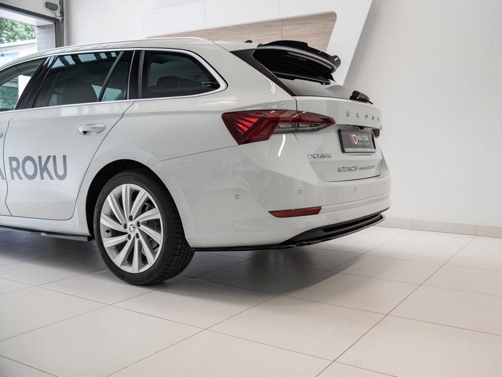 Maxton Design Carbon Look / No Central Rear Splitter Skoda Octavia MK4 2019- Maxton Design SR