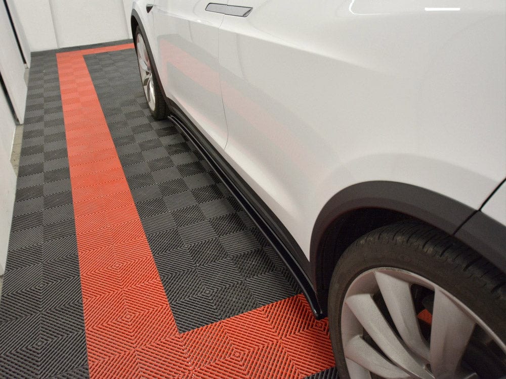 Maxton Design Carbon Look / Yellow Side Skirts Diffusers V.1 Tesla Model X 2015- Maxton Design SR
