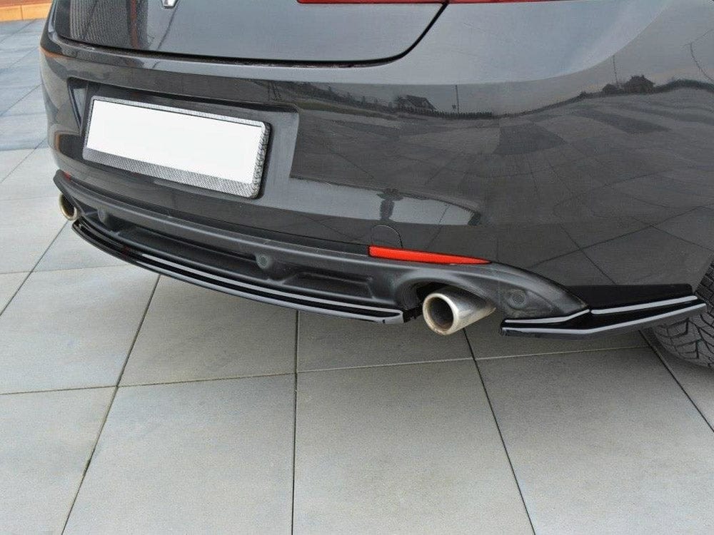 Maxton Design Central Rear Splitter Renault Laguna MK 3 Coupe 2008-2015 Maxton Design SR