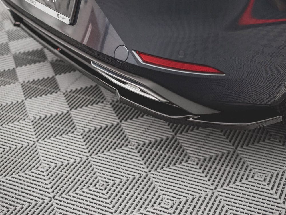 Maxton Design Central Rear Splitter Seat Leon FR Hatchback MK4 2020- Maxton Design SR