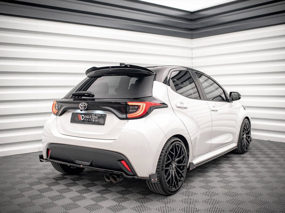 Maxton Design Central Rear Splitter V.1 + Flaps Toyota Yaris Mk4 Maxton Design SR