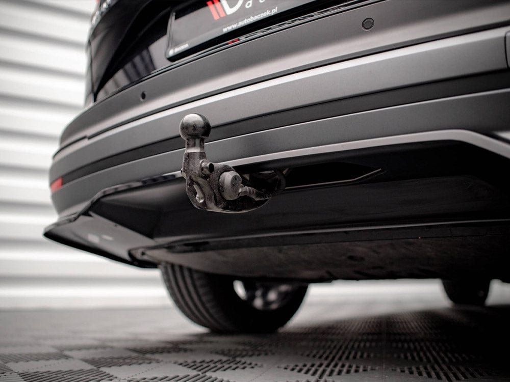 Maxton Design Central Rear Splitter (Vertical Bars) Skoda Enyaq IV 2020- Maxton Design SR