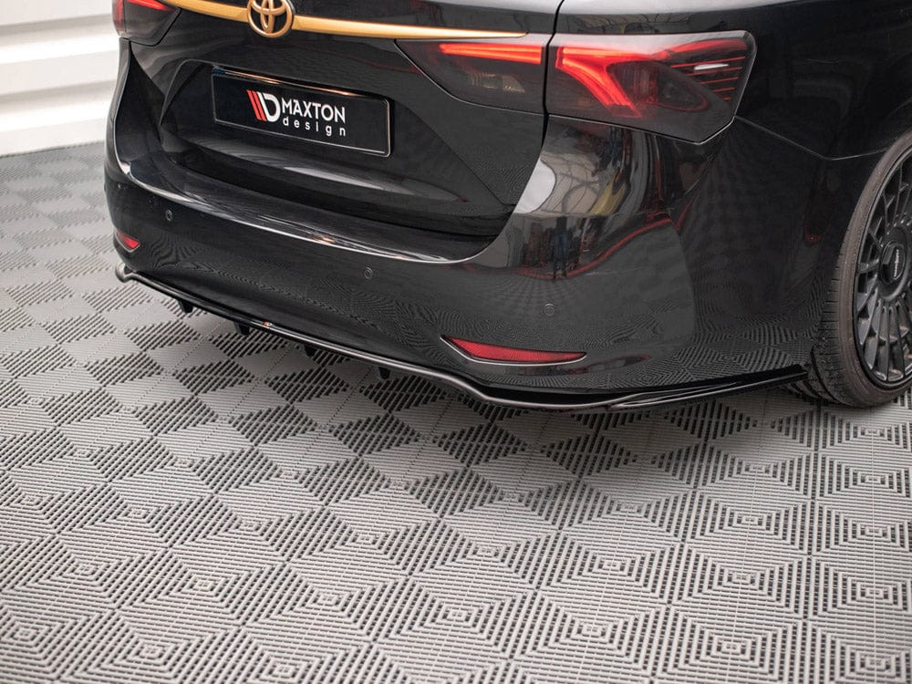 Maxton Design Central Rear Splitter (Vertical Bars) Toyota Avensis MK3.5 2015-2018 Maxton Design SR