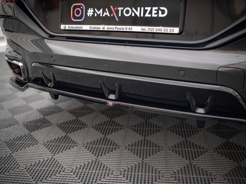 Maxton Design Central Rear Splitter (Vertical Bars) V.3 BMW X6 M-Pack G06 Maxton Design SR