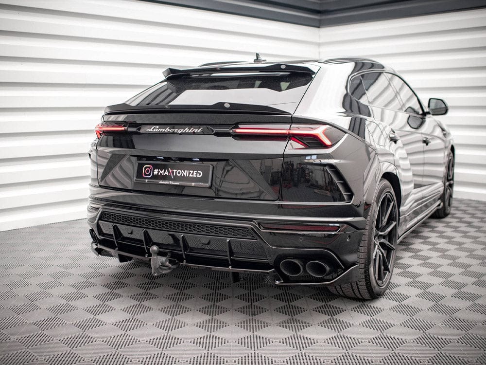 Maxton Design Gloss Black / Red Central Rear Splitter (Vertical Bars) Lamborghini URUS MK1 Maxton Design SR