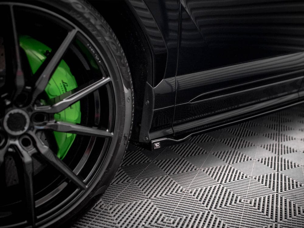 Maxton Design Gloss Black / Yellow Side Skirts Diffusers Lamborghini URUS MK1 Maxton Design SR