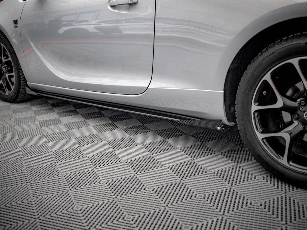 Maxton Design GLOSS FLAPS Side Flaps Opel Astra GTC OPC-Line J Maxton Design SR