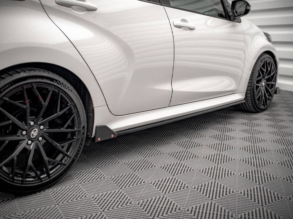 Maxton Design Side Skirts Diffusers V.1 + Flaps Toyota Yaris Mk4 Maxton Design SR