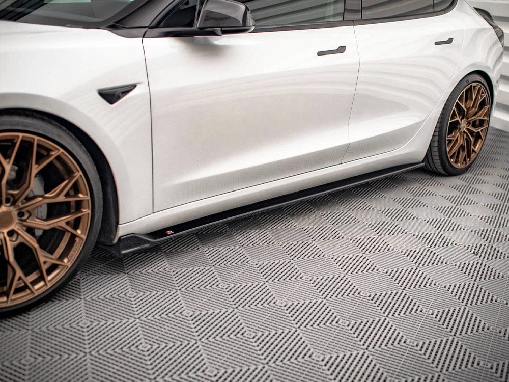Maxton Design Side Skirts Diffusers V.2 Tesla Model 3 2017- Maxton Design SR