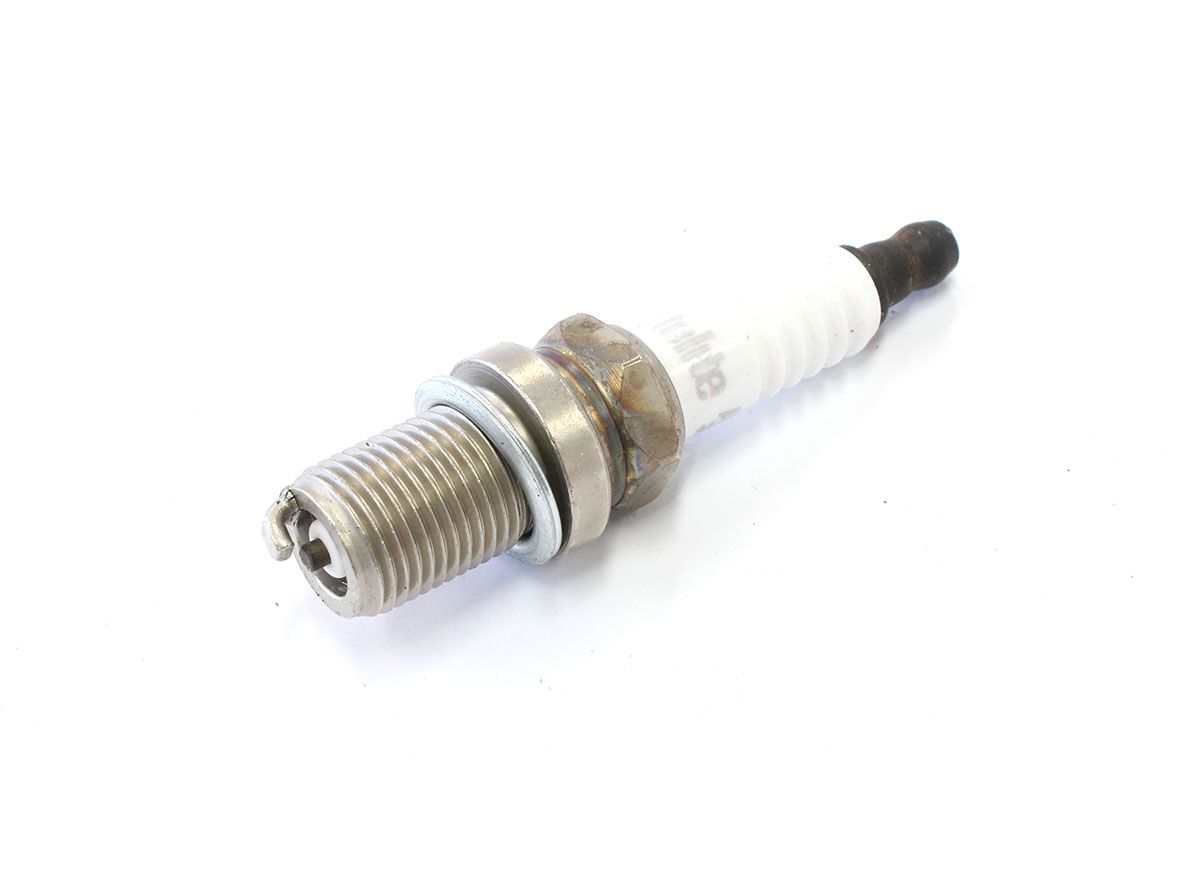 SPEEDWAY 14mm x 3/4" Reach, 5/8" Hex, Non-Projected Tip, Heat Range Equivalent Speedway Products Autolite Racing Spark Plug RS-AUTAR3932 SR